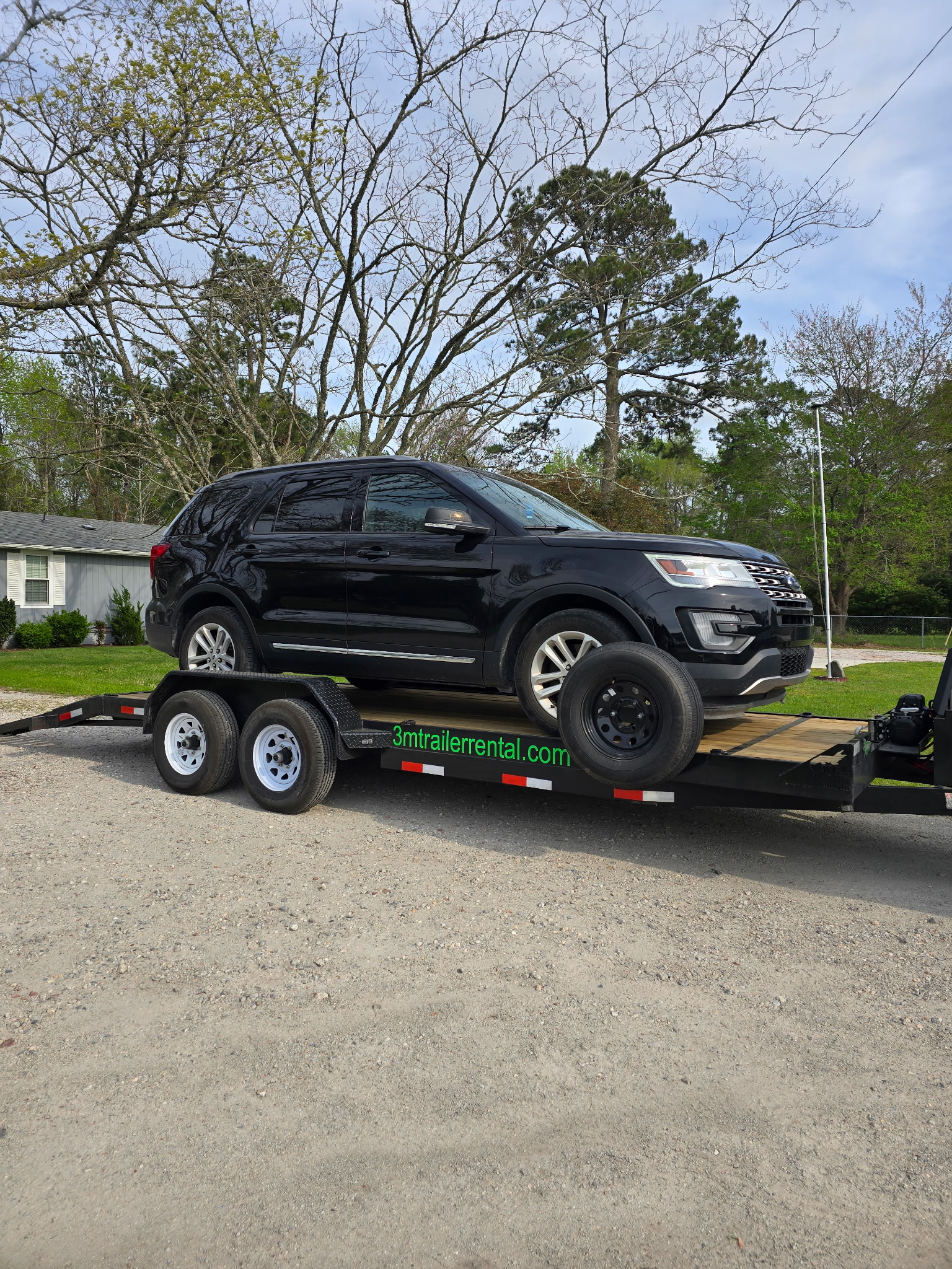 Car Trailer - 10K with explorer2.jpg