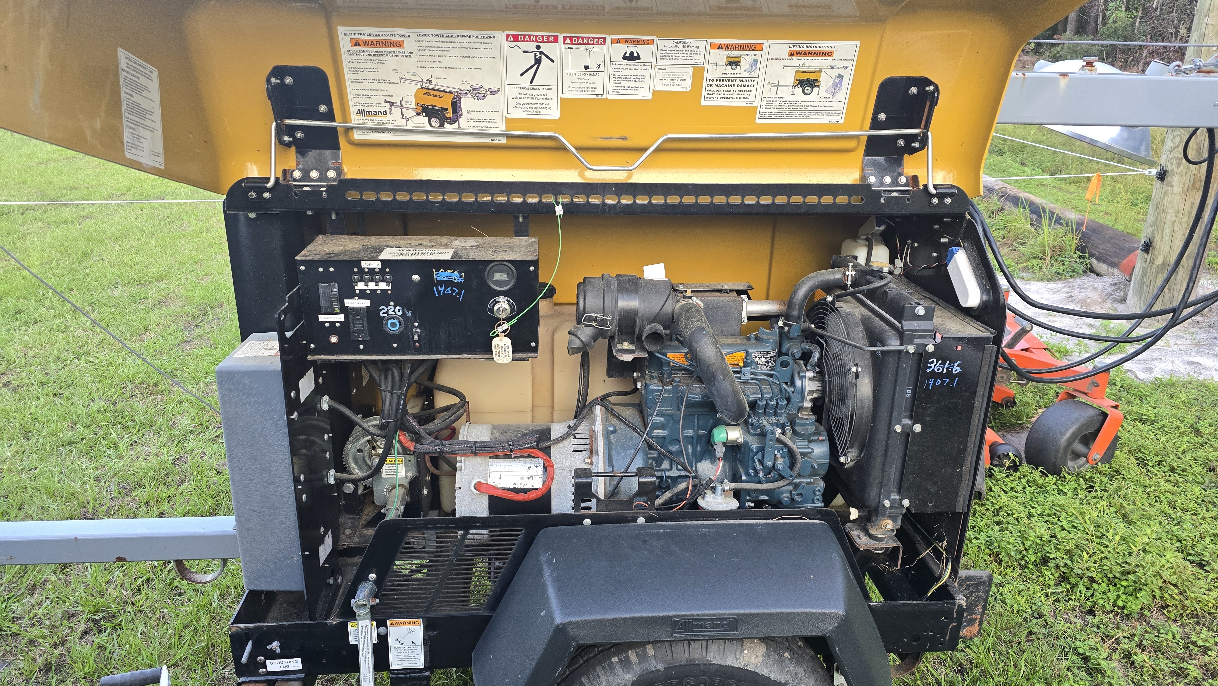 Light Tower - openleft.jpg